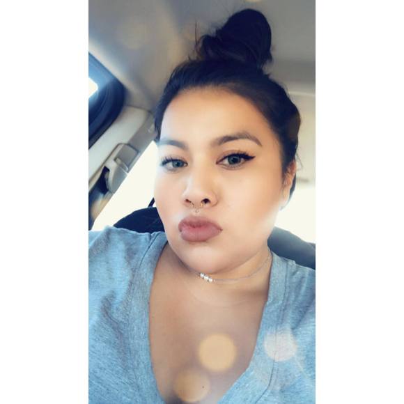 Meet your Posher, Jami - Picture 1 of 1